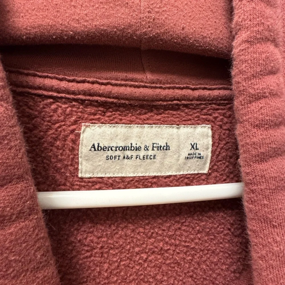 Abercrombie & Fitch Men's Dusky Rose Crewneck Hoodie - Picture 4 of 4
